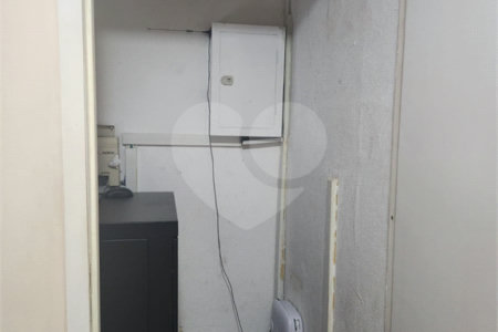 Sobrado à venda com 4 quartos, sendo 1 suíte, em Água Branca, São Paulo, SP