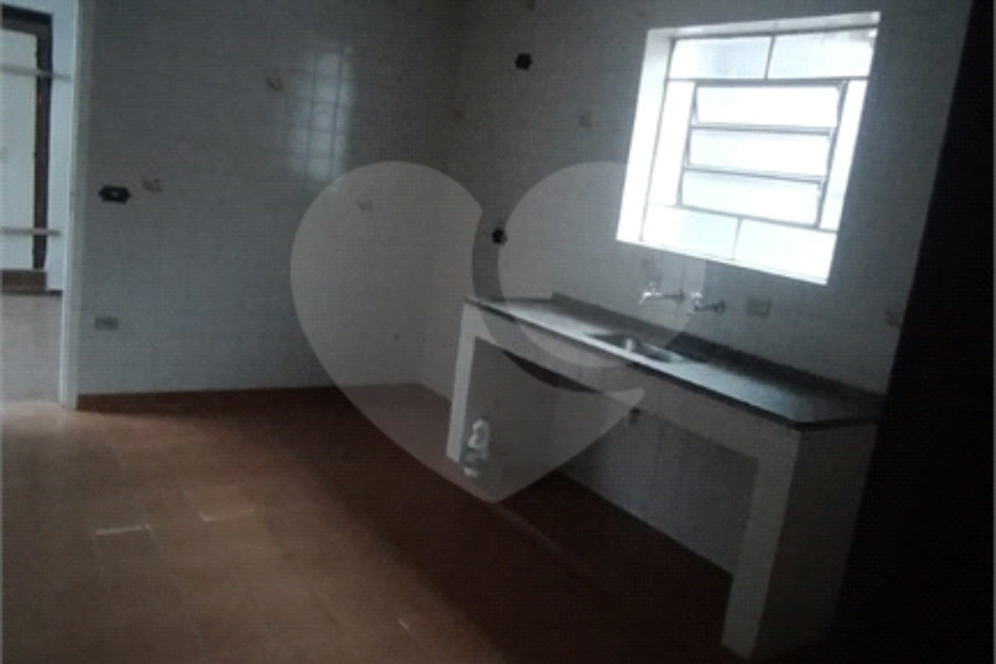 Sobrado à venda com 4 quartos, sendo 1 suíte, em Tucuruvi, São Paulo, SP