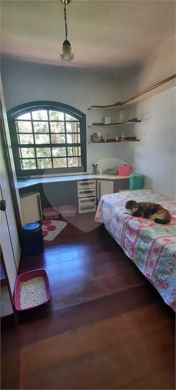 Casa à venda com 4 quartos, sendo 1 suíte, no condomínio Parque Imperial da Cantareira, Mairiporã - SP