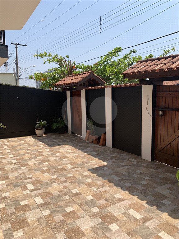 Sobrado à venda com 4 quartos, sendo 3 suítes,  em Jardim Alvinópolis, Atibaia, SP