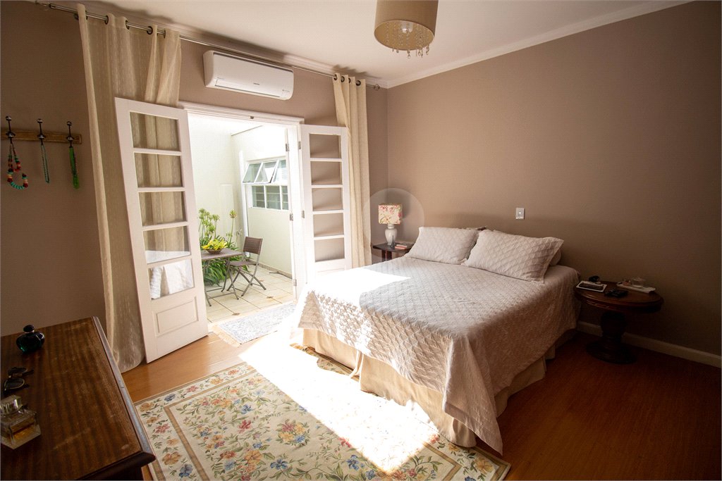 Casa à venda com 3 quartos, sendo 1 suíte,  em Jardim Bandeirantes, São Roque, SP