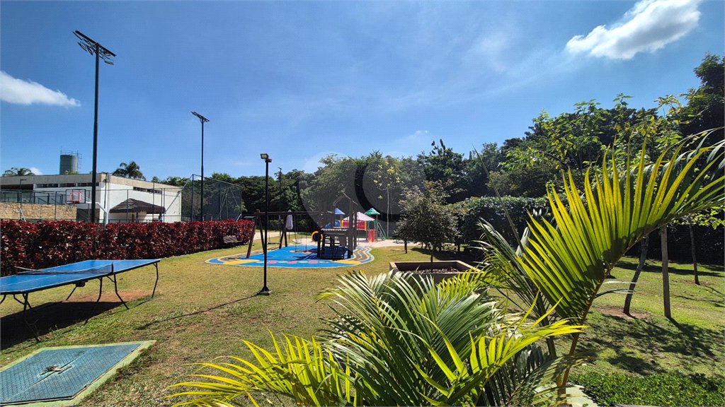 Casa à venda com 4 quartos, sendo 3 suítes, no condomínio Alphaville Nova Esplanada 4, Votorantim - SP