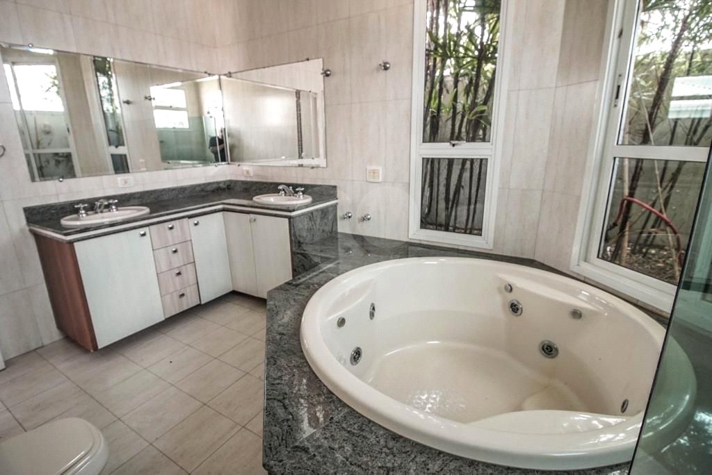 Casa à venda com 4 quartos, sendo 1 suíte,  no condomínio Ibiti do Paço, Sorocaba - SP
