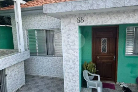 Casa à venda com 4 quartos em Parque Maria Domitila, São Paulo, SP