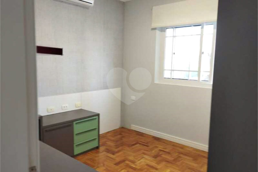 Sobrado à venda com 3 quartos, sendo 1 suíte, em Jardim São Paulo(zona Norte), São Paulo, SP
