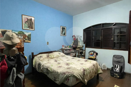 Sobrado à venda com 4 quartos, sendo 1 suíte,  em Vila Suissa, Mogi das Cruzes, SP