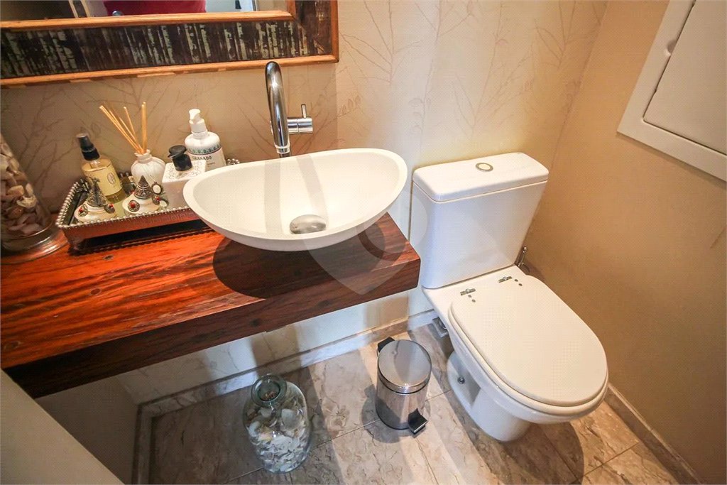 Apartamento à venda com 3 suítes em Real Parque, São Paulo, SP