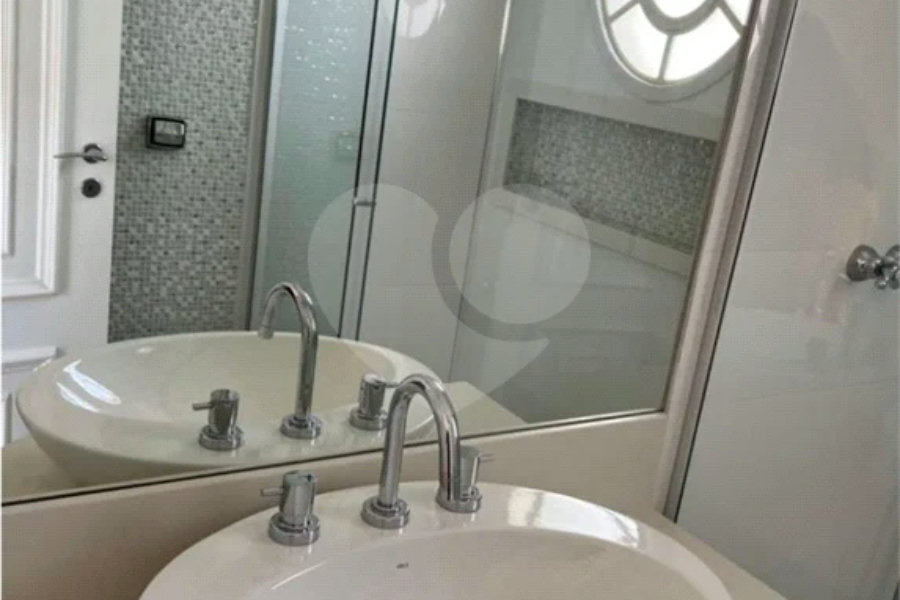 Apartamento à venda com 4 quartos, sendo 3 suítes,  em Tatuapé, São Paulo, SP