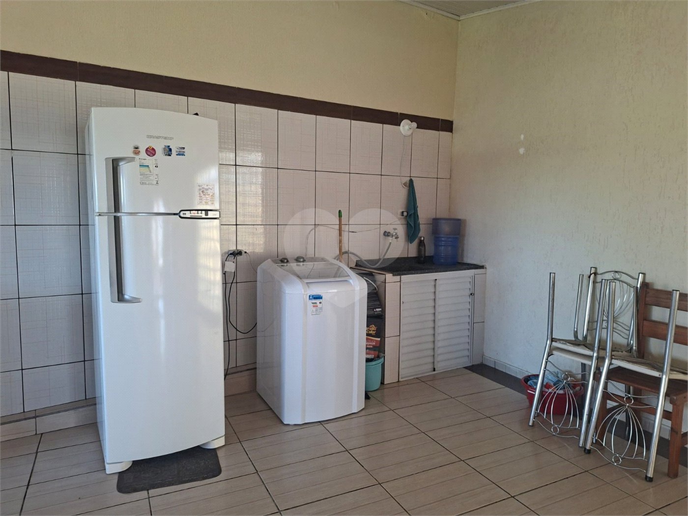 Casa à venda com 3 quartos, sendo 1 suíte,  em Tatetú, Alambari, SP