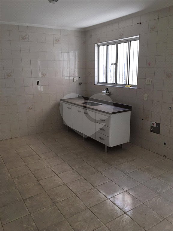 Sobrado à venda com 4 quartos, sendo 1 suíte, em Tremembé, São Paulo, SP