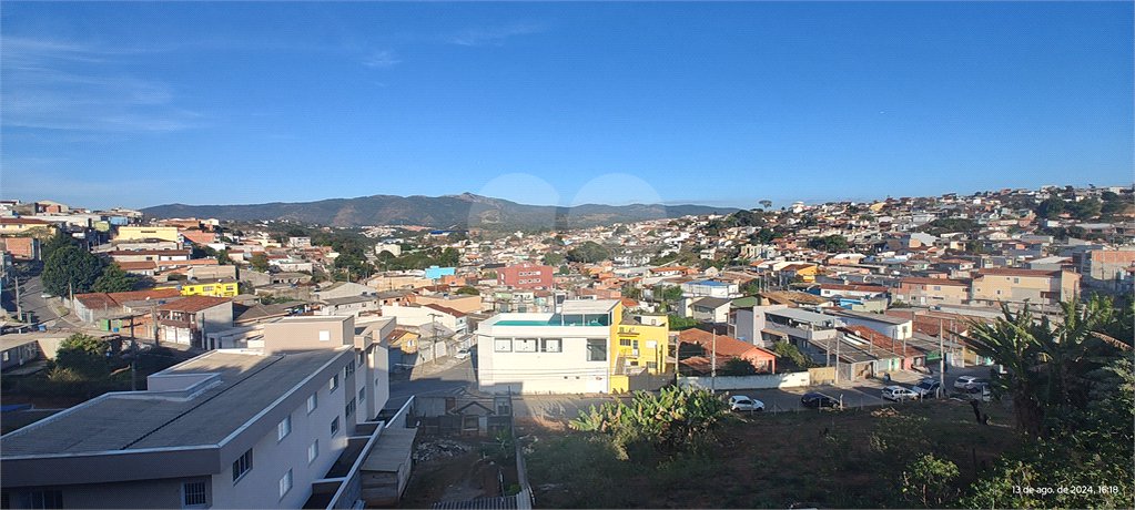 Sobrado à venda com 2 suítes em Jardim Imperial, Atibaia, SP
