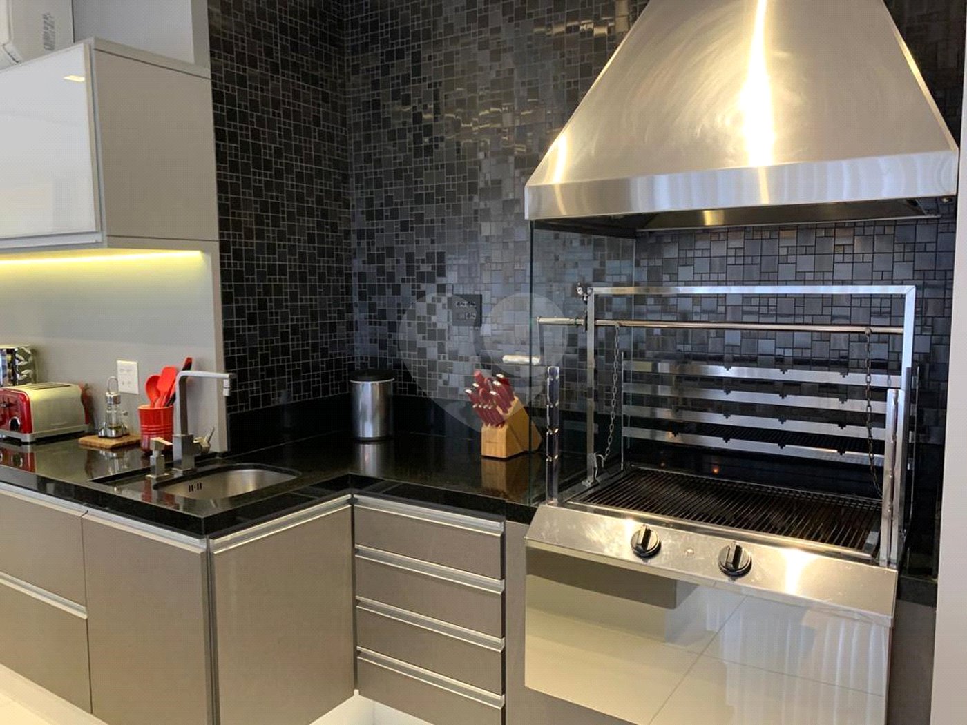 Apartamento à venda com 3 suítes em Vila Buarque, São Paulo, SP