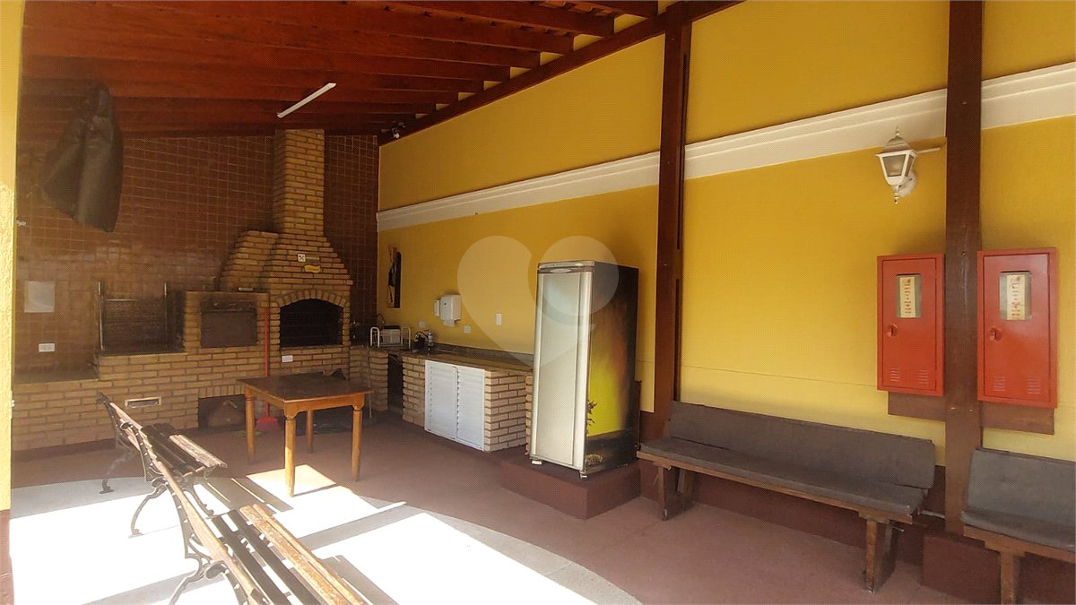 Casa para alugar com 3 quartos, sendo 1 suíte, no condomínio Santanna, São Paulo - SP