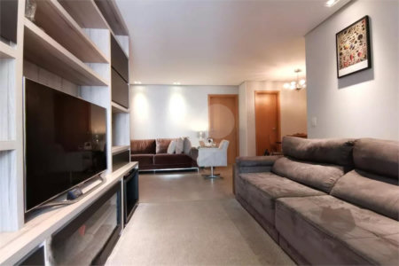 Apartamento à venda com 3 quartos, sendo 1 suíte, em Vila Suzana, São Paulo, SP