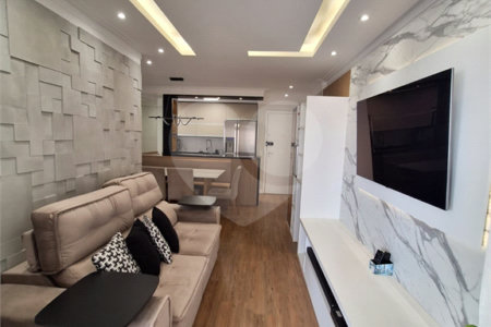 Apartamento à venda com 2 quartos, sendo 1 suíte, em Vila Leonor, São Paulo, SP