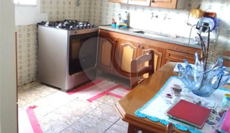 Sobrado à venda com 6 quartos em Horto, São Paulo, SP