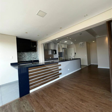 Apartamento à venda com 3 quartos, sendo 1 suíte,  em Vila Suissa, Mogi das Cruzes, SP