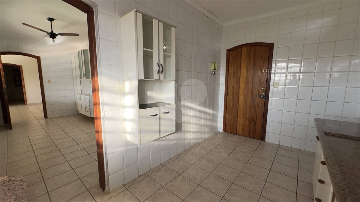 Casa à venda ou para alugar com 2 quartos, sendo 1 suíte, no condomínio Acmti - Colinas do Mosteiro, Terras de Itaici e Recanto dos Pássaros, Indaiatuba - SP