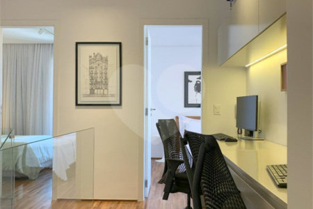 Duplex à venda com 2 suítes em Jardim Londrina, São Paulo, SP