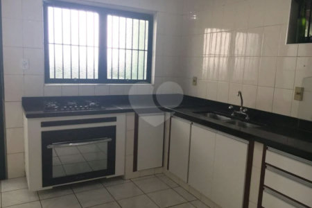 Casa à venda com 5 quartos, sendo 2 suítes, em Parque Ortolândia, Hortolândia, SP