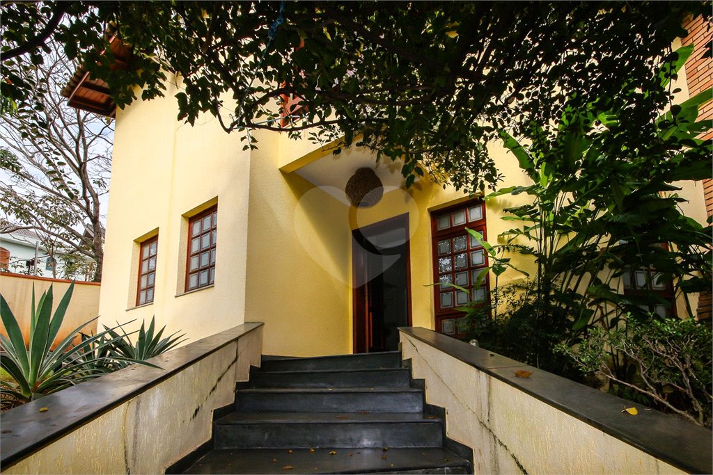 Casa à venda com 5 quartos, sendo 3 suítes, em City América, São Paulo, SP