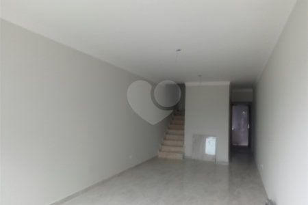 Sobrado à venda com 3 quartos, sendo 1 suíte, em Vila Mazzei, São Paulo, SP