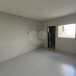 Casa à venda com 3 quartos, sendo 1 suíte, no condomínio Tivolli, Itapetininga - SP