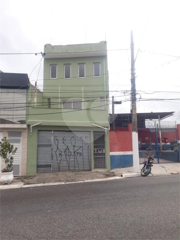 Prédio à venda com 2 suítes em Tremembé, São Paulo, SP