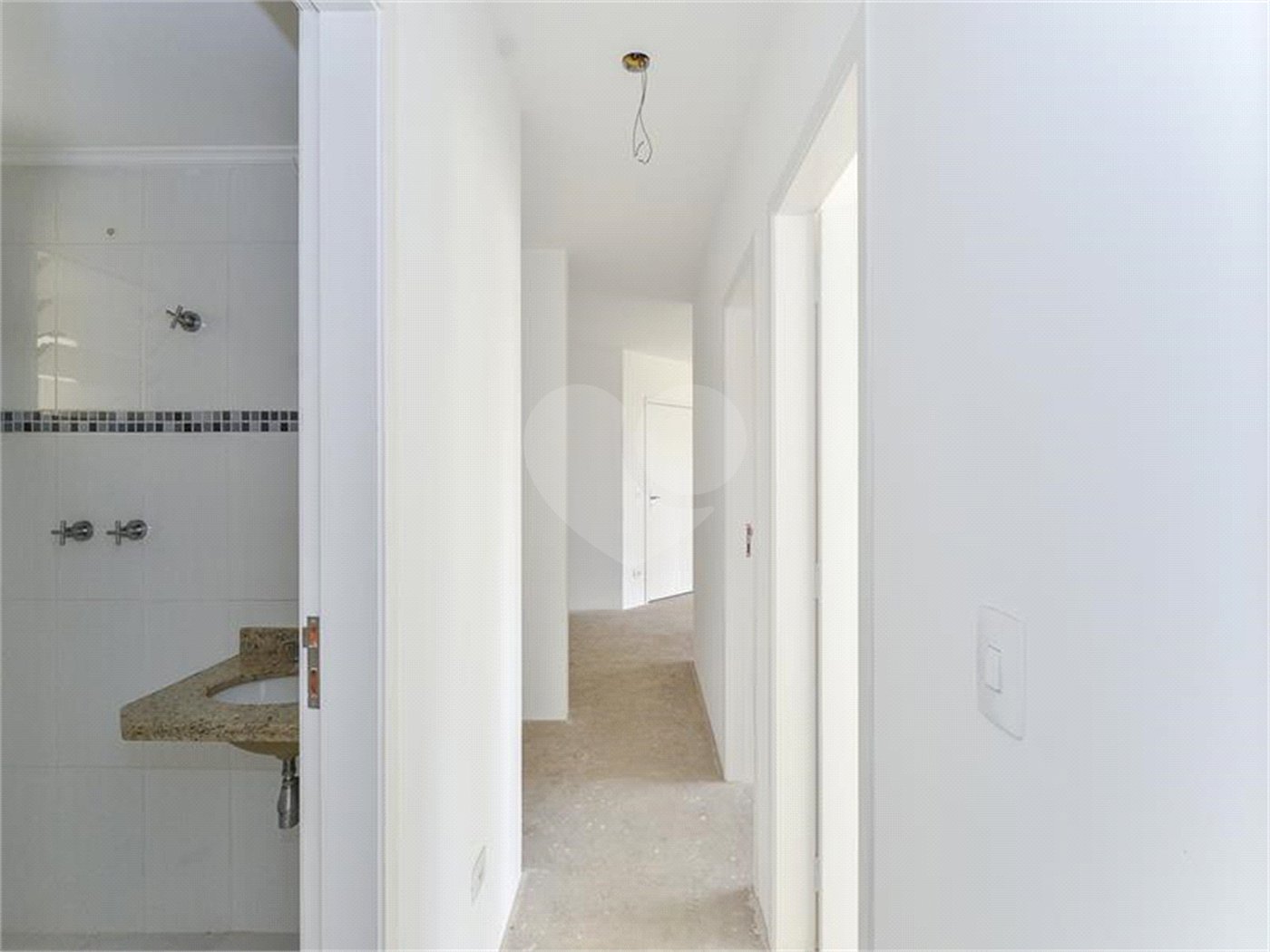 Apartamento à venda com 3 quartos, sendo 1 suíte, em Vila Gumercindo, São Paulo, SP