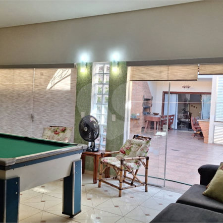 Sobrado à venda com 3 quartos, sendo 1 suíte, em Jardim Saira, Sorocaba, SP