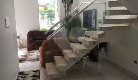 Casa à venda com 4 quartos, sendo 3 suítes,  no condomínio Real Park Tietê, Mogi das Cruzes - SP