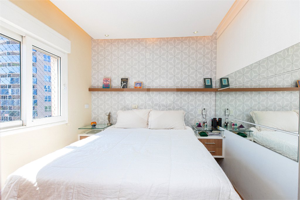 Apartamento à venda com 3 quartos, sendo 1 suíte,  em Brooklin Paulista, São Paulo, SP