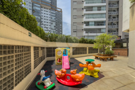 Apartamento à venda com 3 quartos, sendo 1 suíte, em Vila Mariana, São Paulo, SP