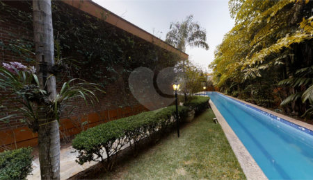 Casa à venda com 4 suítes em Jardim Marajoara, São Paulo, SP