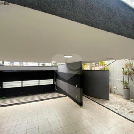 Casa para alugar com 5 quartos, sendo 3 suítes,  em Vila Oliveira, Mogi das Cruzes, SP