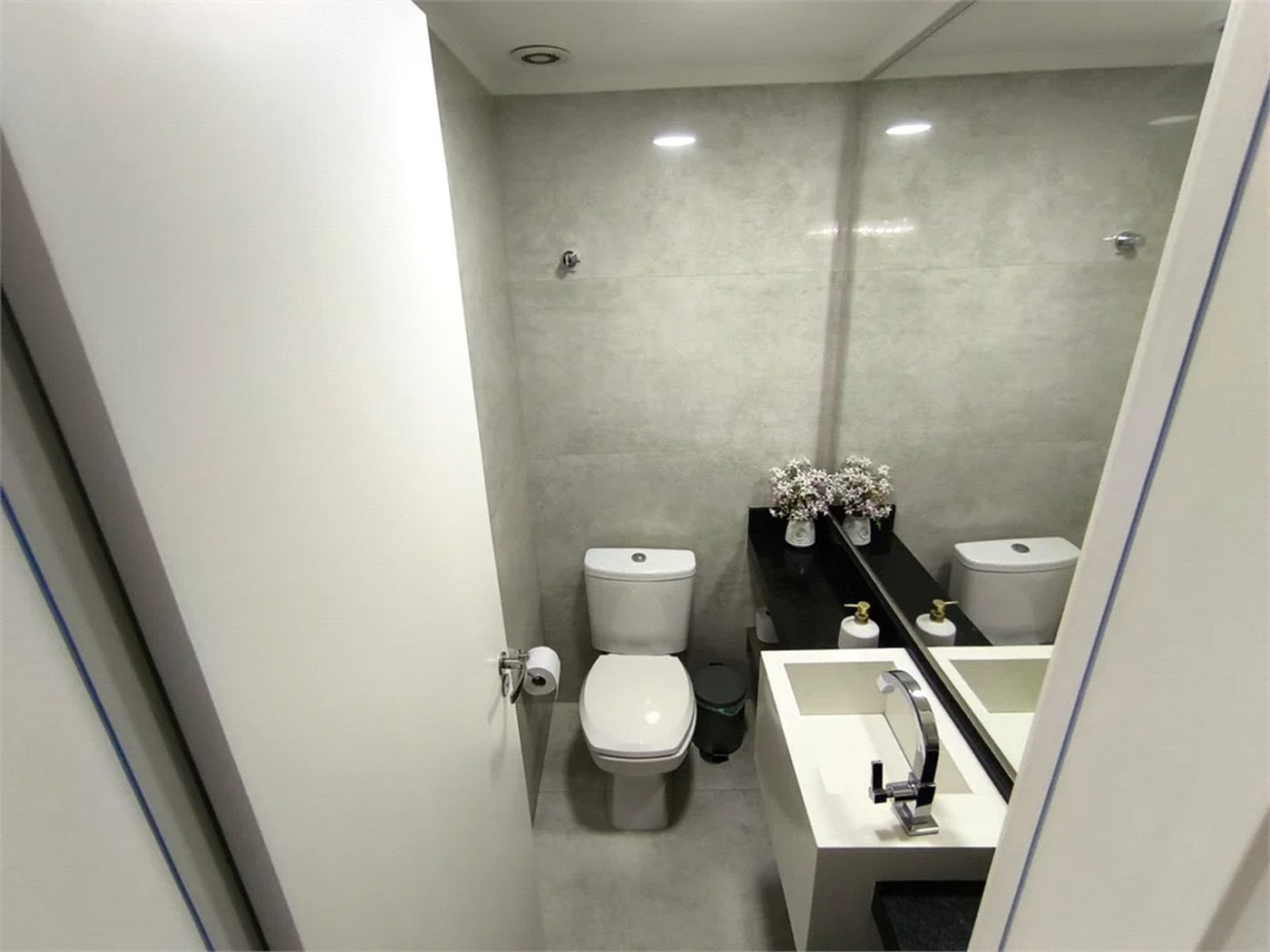 Apartamento à venda com 3 quartos, sendo 1 suíte, em Jardim Vazani, São Paulo, SP