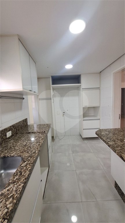 Apartamento à venda com 3 suítes em Santana, São Paulo, SP
