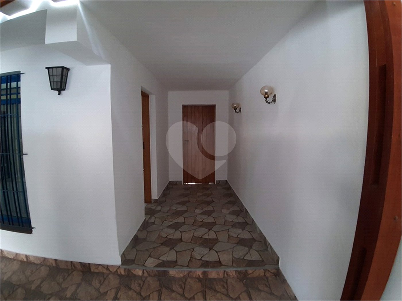 Casa à venda com 3 quartos, sendo 1 suíte,  em Vila Gomes, São Paulo, SP