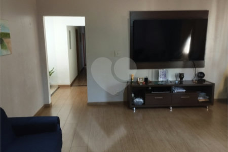 Casa à venda com 6 quartos, sendo 4 suítes, no condomínio Chácara Hipica, Ribeirão Preto - SP