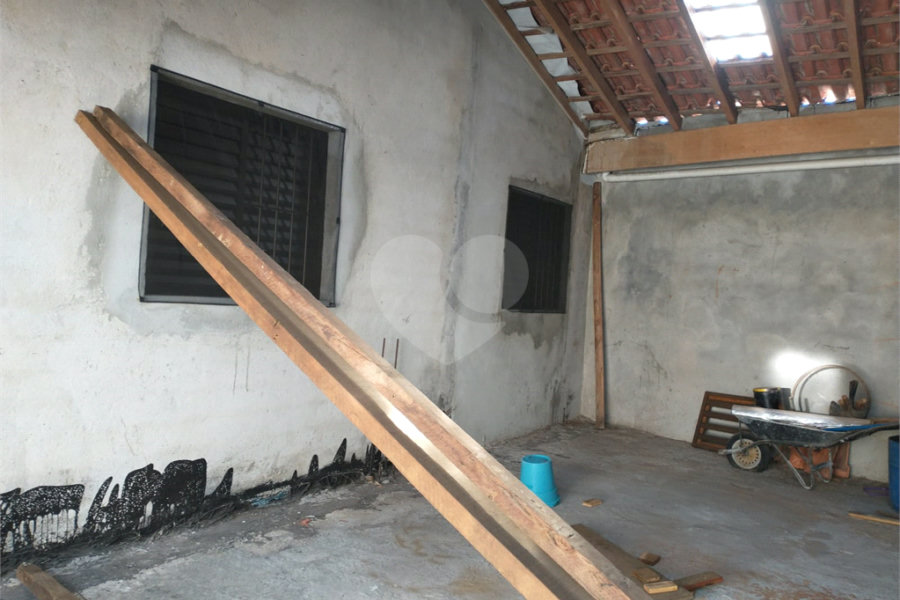 Sobrado à venda com 3 quartos, sendo 1 suíte, em Tremembé, São Paulo, SP