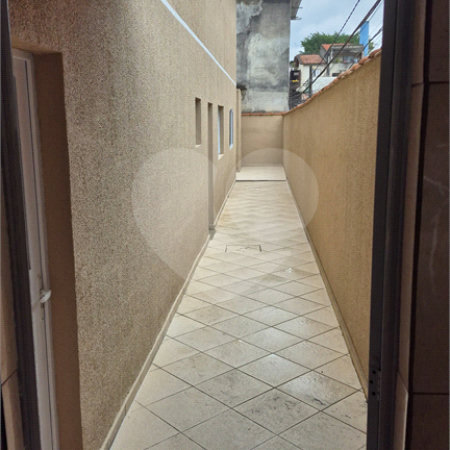 Sobrado à venda com 3 quartos, sendo 1 suíte, em Jardim Las Vegas, Santo André, SP
