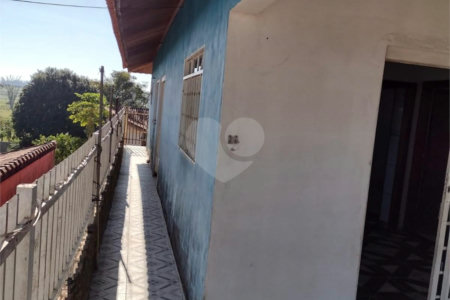 Casa à venda com 4 quartos, sendo 1 suíte, em Rechan, Itapetininga, SP
