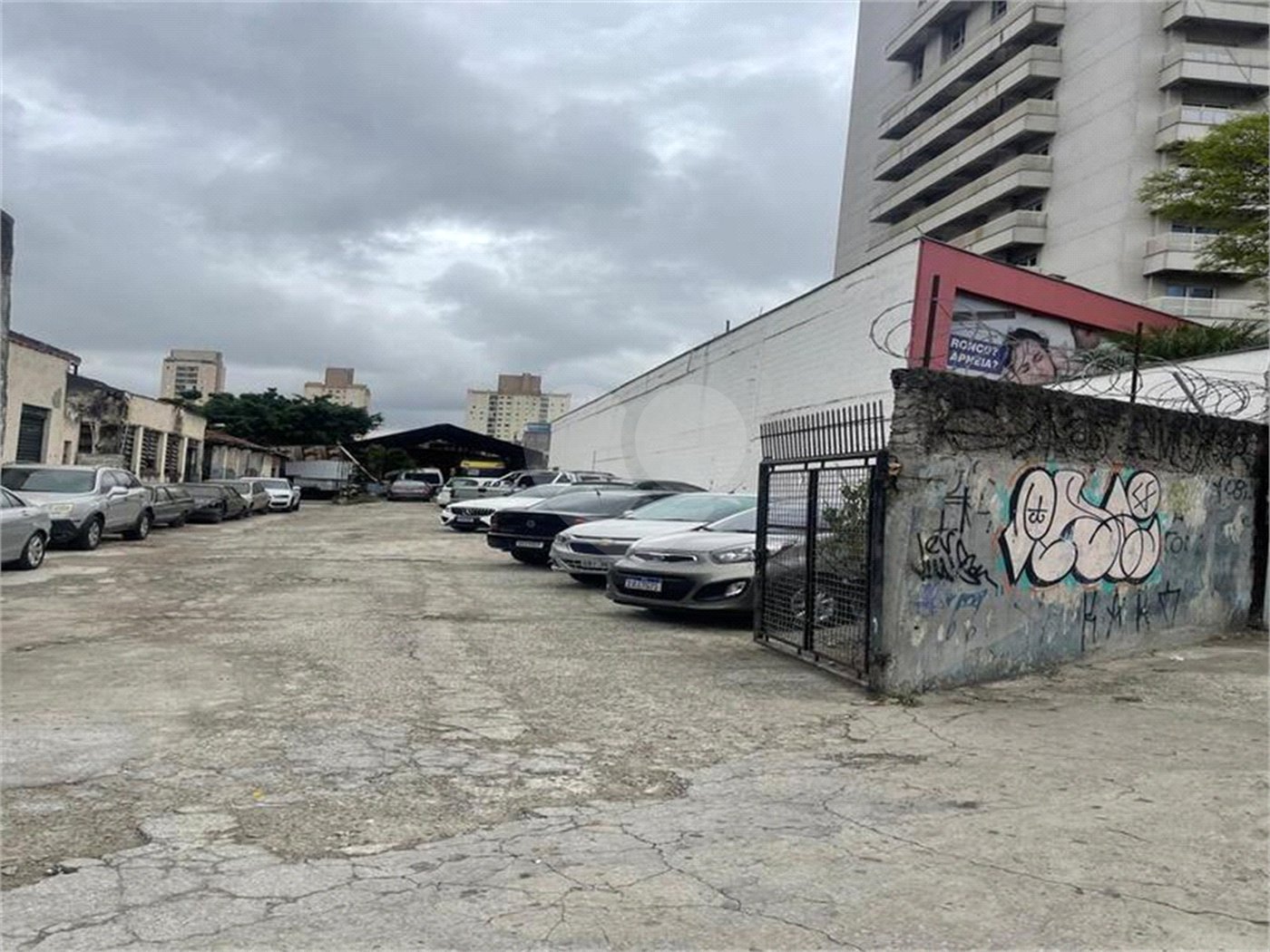 Terreno à venda em Vila Carrão, São Paulo, SP