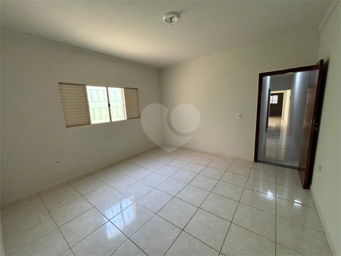 Casa à venda com 2 quartos, sendo 1 suíte, em Jardim Nair Maria, Salto, SP