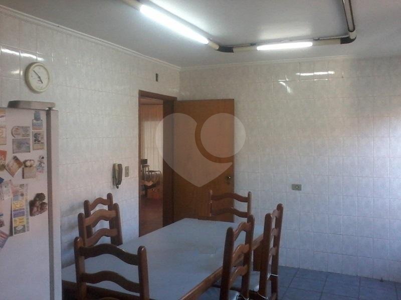 Sobrado à venda com 5 quartos, sendo 2 suítes, em Jardim Aeroporto, São Paulo, SP