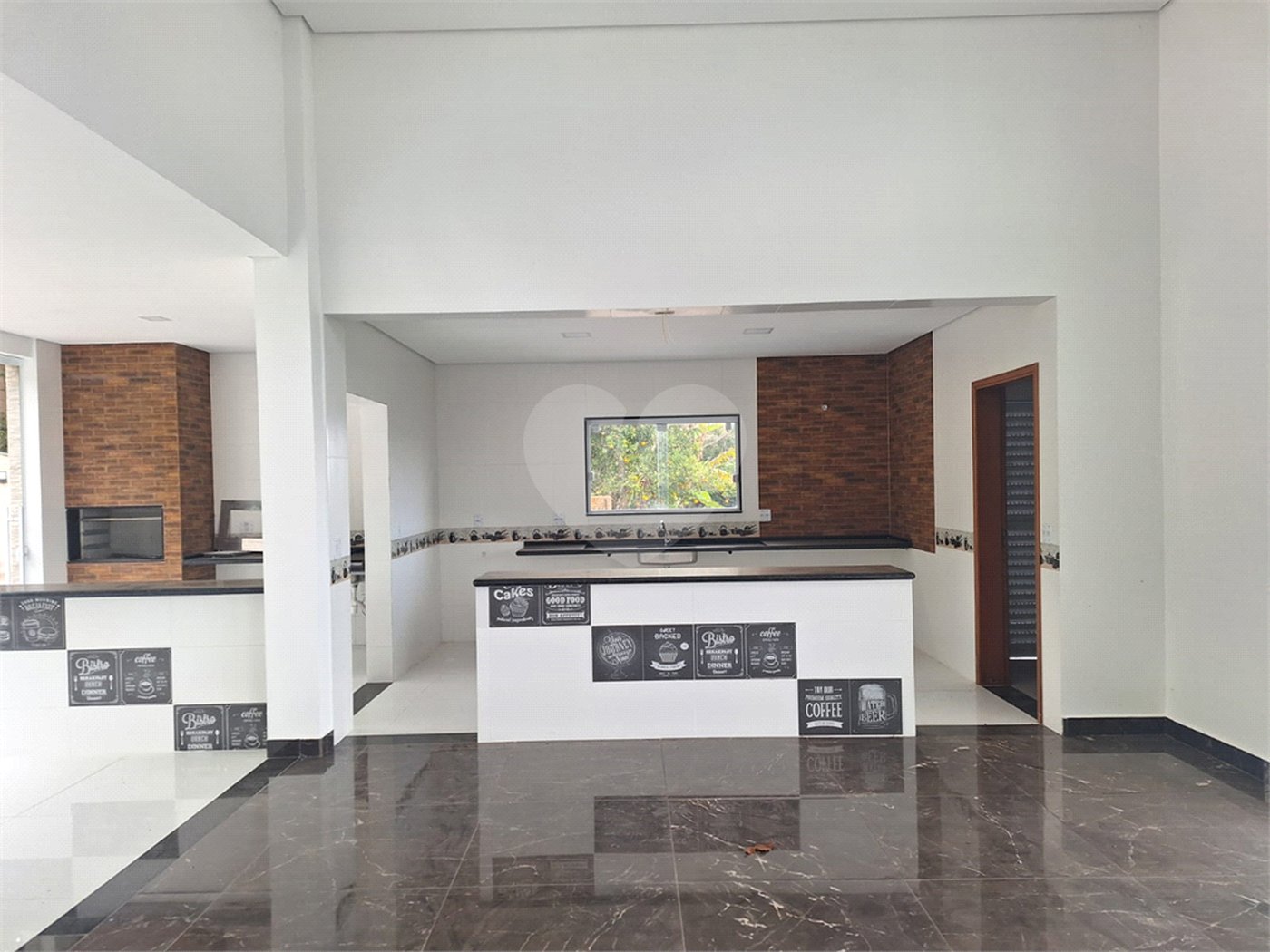 Casa em condomínio à venda com 3 suítes no Centro, Bom Jesus dos Perdões, SP