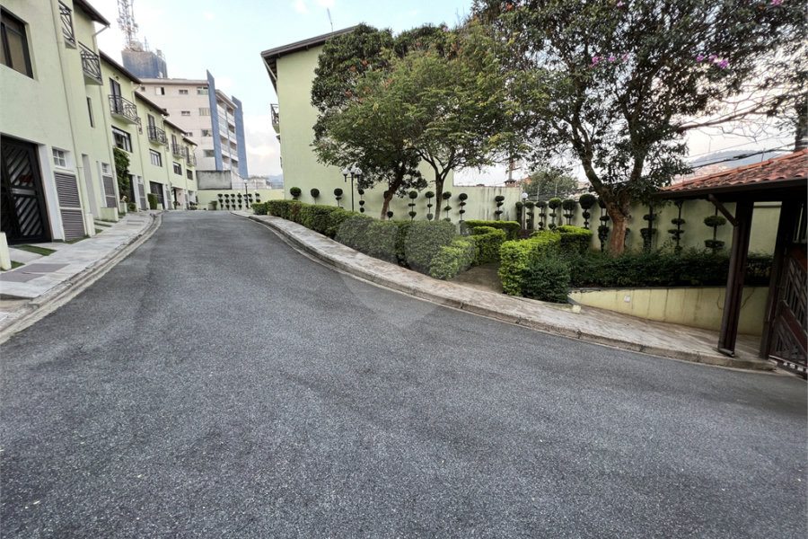 Casa à venda com 2 quartos, sendo 1 suíte, no condomínio Villa Faenza, São Paulo - SP