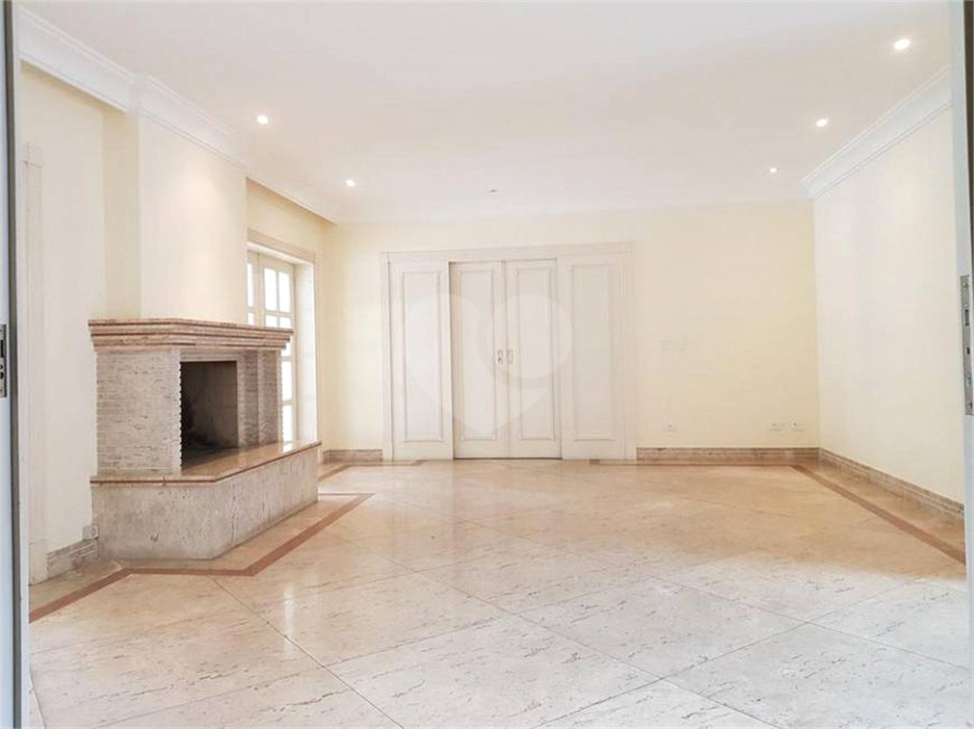 Casa à venda com 4 suítes no condomínio Vilaretto, São Paulo - SP