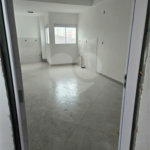 Apartamento com 48m², distribuídos em 2 dormitórios, sala, cozinha e 1 banheiro.