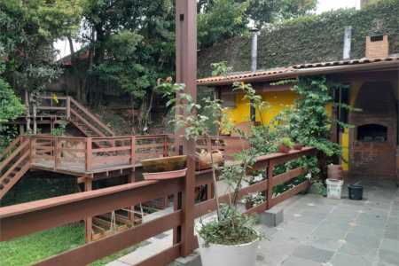 Sobrado à venda com 6 quartos, sendo 3 suítes, em Rolinópolis, São Paulo, SP